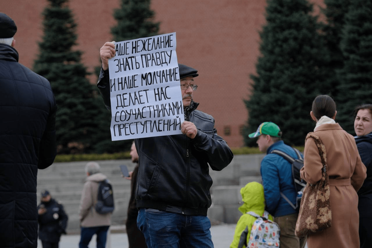 Понаоставались тут. Как активисты, журналисты и правозащитники продолжают свою деятельность в России