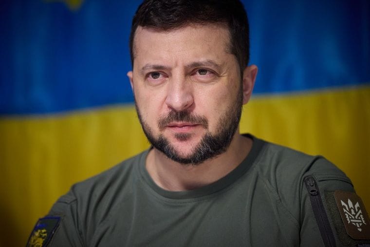 Зеленский заявил об освобождении трех сел в Херсонской области 