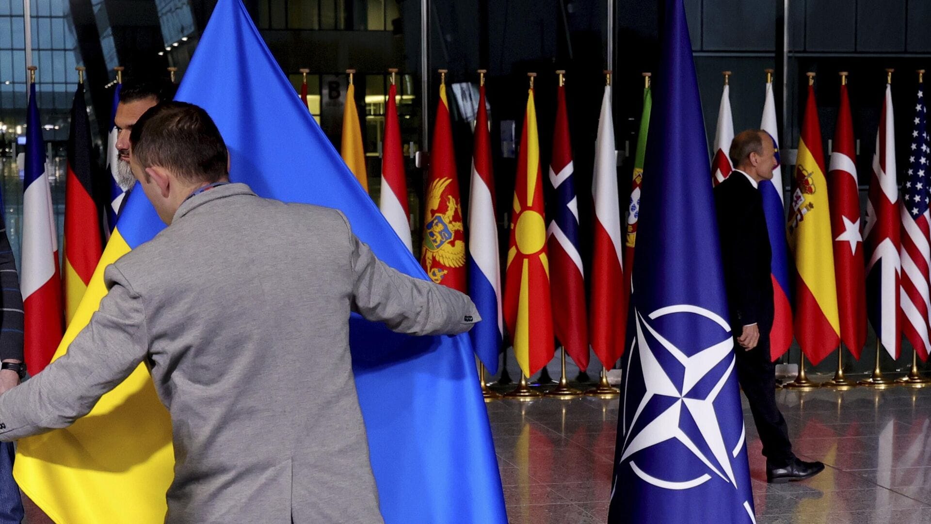 Германия намерена блокировать решение о скором вступлении Украины в НАТО — Bild 