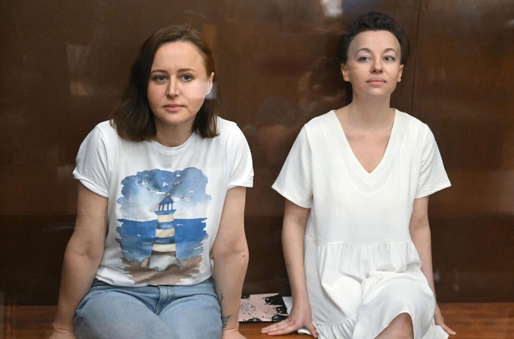 «За правду в жизни и на сцене». Арестованных режиссера Евгению Беркович и драматурга Светлану Петрийчук наградили премией имени Политковской