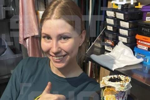 Сотрудницу бара, приготовившую «кальян на куличе», приговорили к трем годам лишения свободы